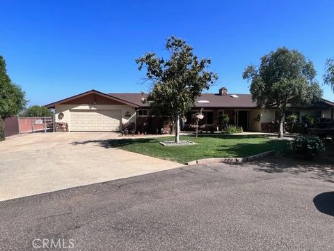 1555 Washington Street Ramona CA 92065
