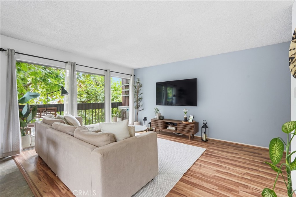 1061 Park Ave 115