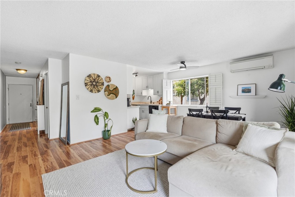 1061 Park Ave 115