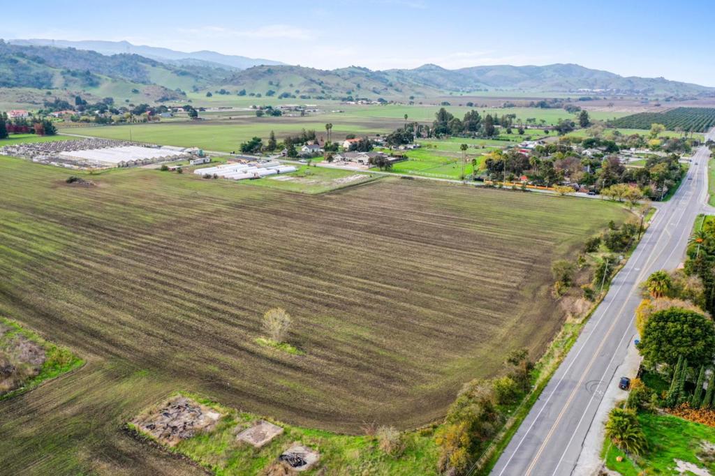 Over 9 AC of land! There are many opportunities and possibilities for this oversized agricultural lot. Amazing frontage, this parcel is located right on the corner of Hale and Kalana. High traffic and plenty of visibility. Water and electric located at the street. This centrally located property has easy access to Highway 101, Santa Teresa Blvd, and Old Monterey Highway. This one is a must see!
