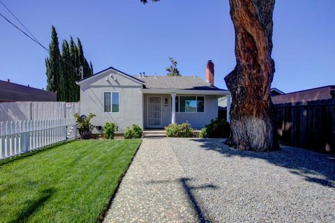 Photo of 209 Mccreery Avenue, San Jose, CA 95116 (MLS # ML82041968)