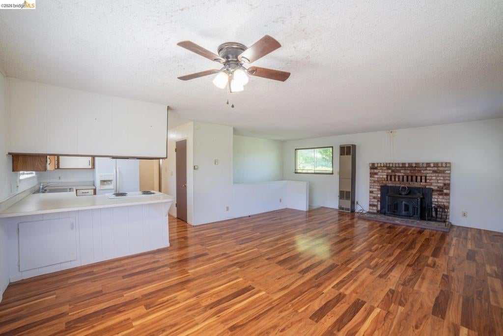 23808 Leisure dr