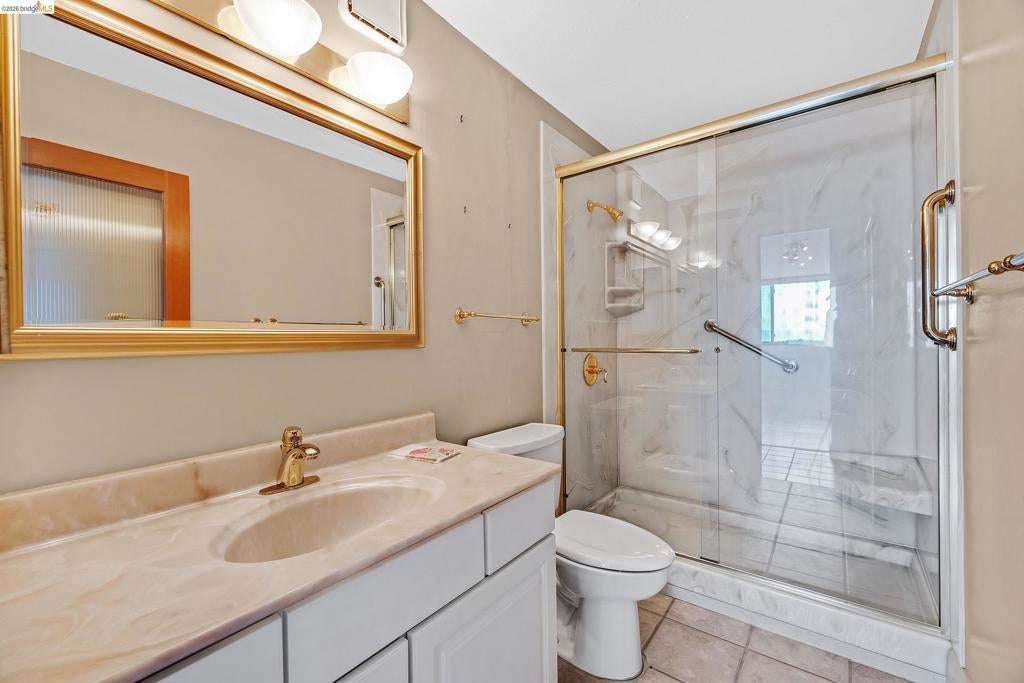 555 Pierce St 1001
