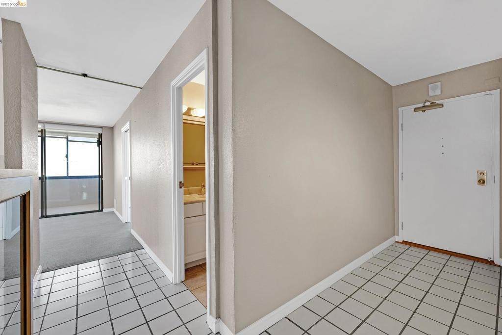 555 Pierce St 1001