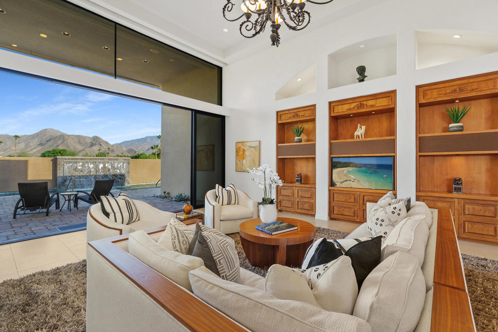 73481 Mariposa Drive