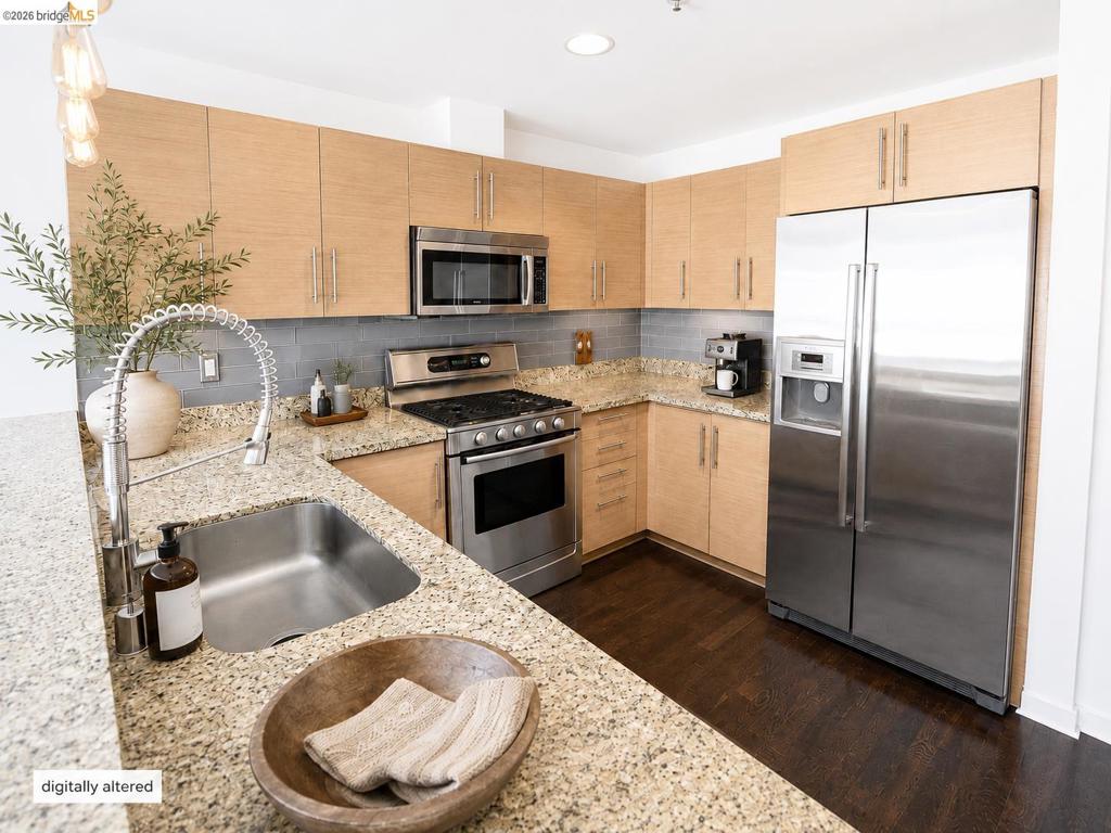 222 Broadway 914