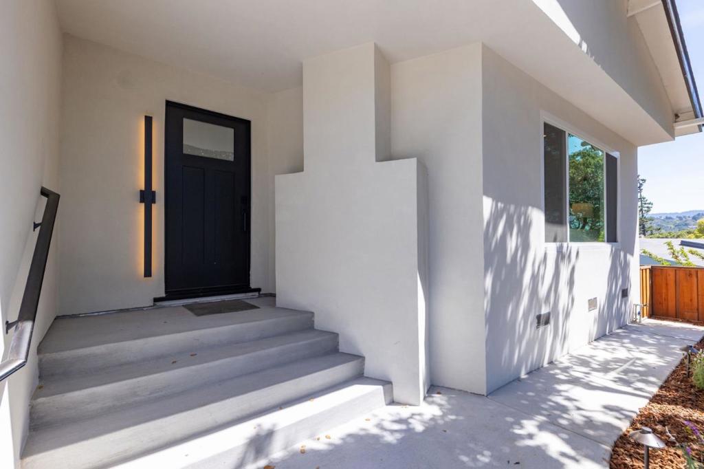 2521 Carmelita Avenue, Belmont CA 94002