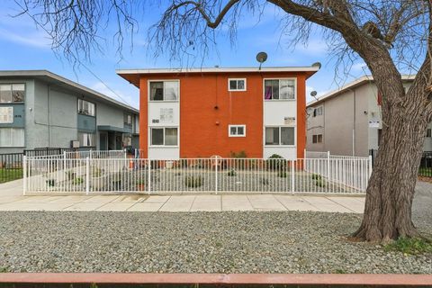 1424 Carnelian Dr San Jose CA 95122