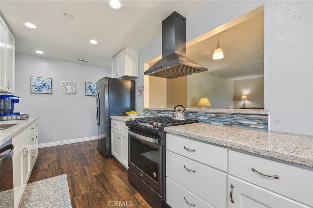 7124 Teak Way