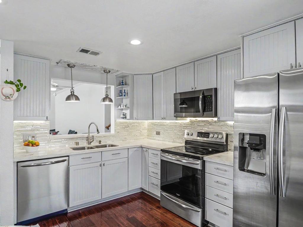 3112 Heather Ridge Drive