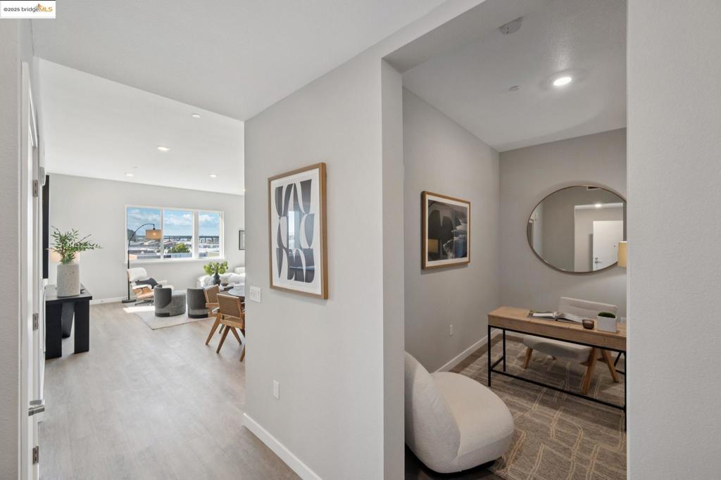WEST OAKLAND - Residential