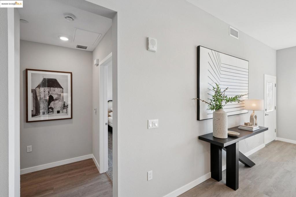 WEST OAKLAND - Residential
