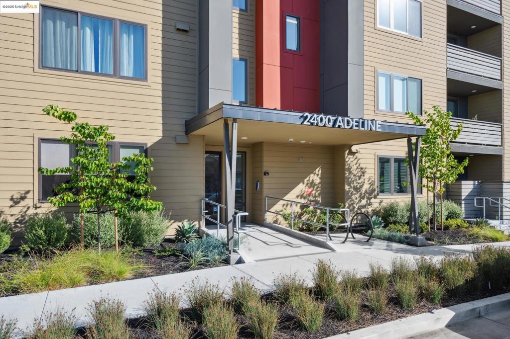 WEST OAKLAND - Residential