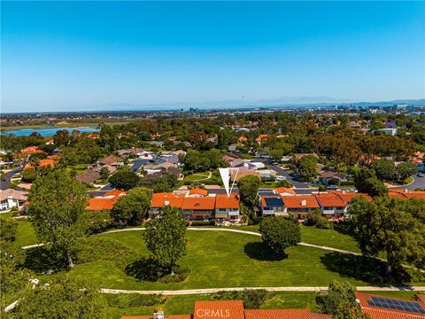 Photo of 525 Vista Flora, Newport Beach, CA 92660 (MLS # PW26097281)