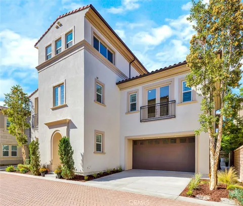 98 Pinnacle Dr, Lake Forest, CA 92630 - MLS#: OC26035855