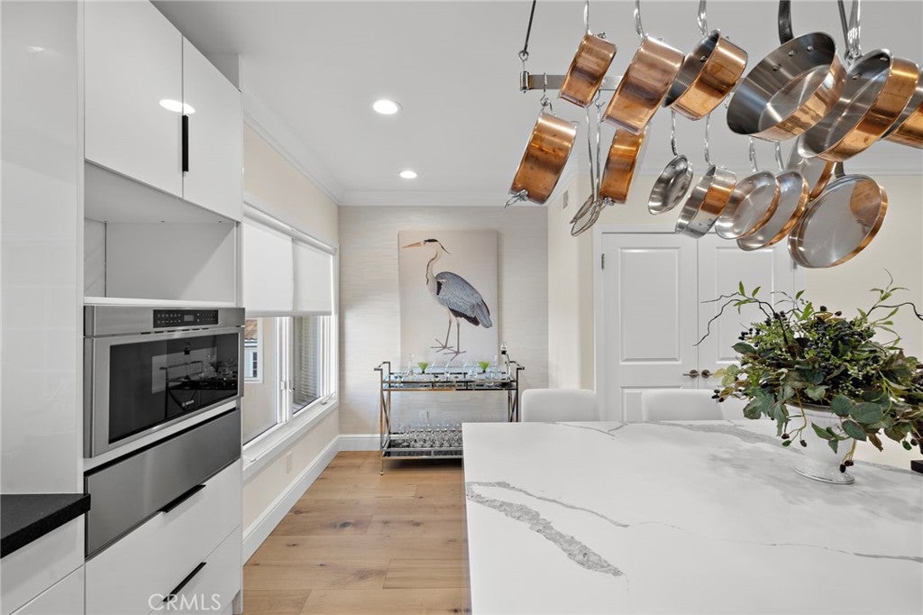 302 Carnation Avenue, Corona Del Mar CA 92625 - Photo 6