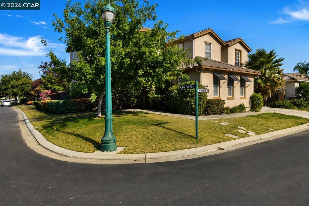30 Echo Ct