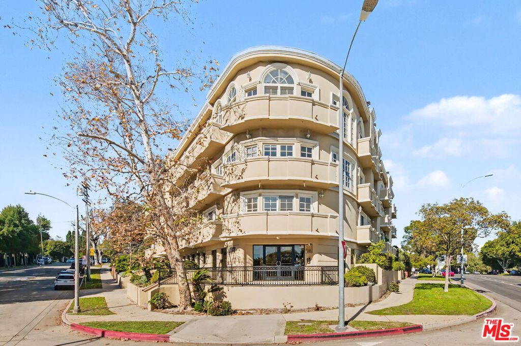 1278 S Camden Drive 303