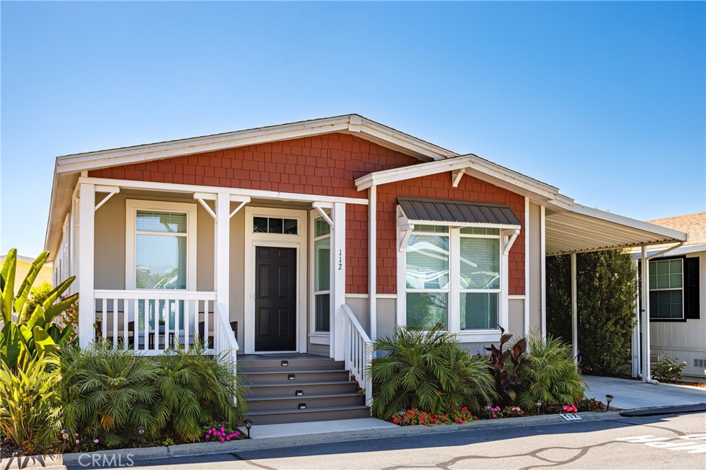 Welcome to Rancho Alipaz Mobile Estates – a vibrant 55+ community in the heart of San Juan Capistrano. This spacious 3-bedroom, 2-bath mobile home offers 1,515 sq ft of well-designed living space that feels anything but mobile. Inside, enjoy an open layout with 9-foot ceilings, vinyl plank flooring, and large windows that bring in plenty of natural light.
The kitchen is equipped with Corian countertops, stainless steel appliances, a large center island, pendant lighting, and a farmhouse sink – great for cooking and entertaining. The home includes A/C, ceiling fans, and plush carpet for comfort. The laundry room has built-in cabinetry for added convenience.
The primary suite features two closets and a large private bathroom with dual vanities, a walk-in shower, and a separate water closet for privacy. Outside, the front yard is beautifully landscaped with a sprinkler system and a charming Trex deck – perfect for relaxing.
Rancho Alipaz offers a range of community amenities including a clubhouse, putting green, and social activities. The location is ideal – just minutes from downtown San Juan Capistrano, where you’ll find shopping, dining, and easy access to the train station. You’re also close to popular destinations like River Street Marketplace, Mission San Juan Capistrano, Doheny State Beach, and Dana Point Harbor.
This pet-friendly community combined with a convenient location makes this home a must-see. Schedule your visit today and discover easy living in a beautiful setting.