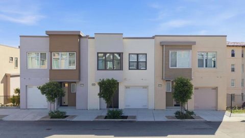 Photo of 493 Cambridge Street, San Francisco, CA 94134 (MLS # ML82052691)