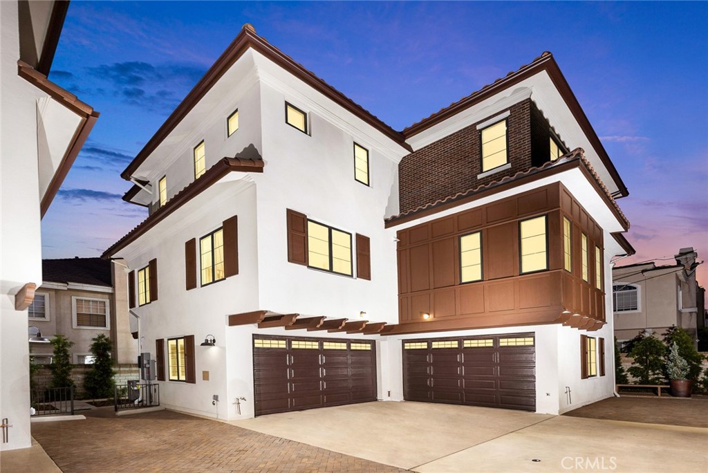 905 sunset Boulevard A