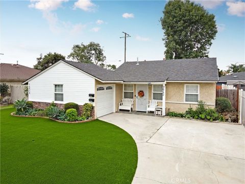 Photo of 7642 Arnett St, Downey, CA 90241 (MLS # DW25264708)