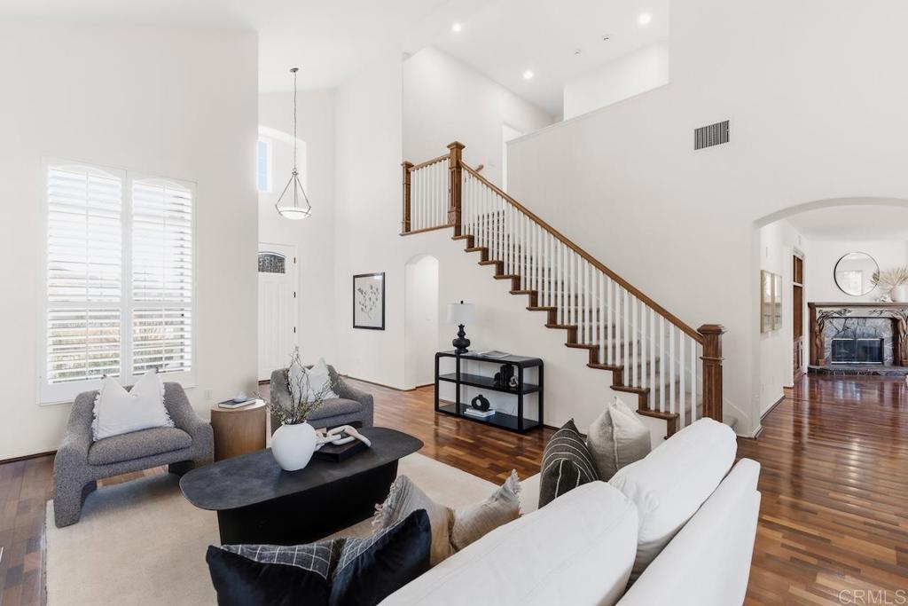 7302 Golden Star Lane