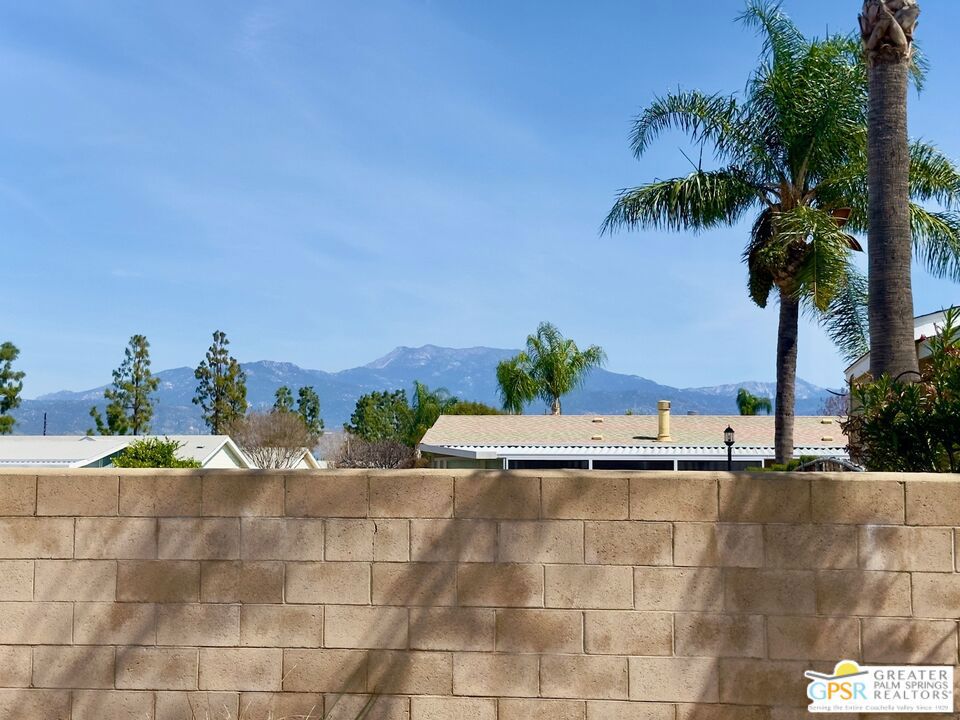 1250 N Kirby Street 34