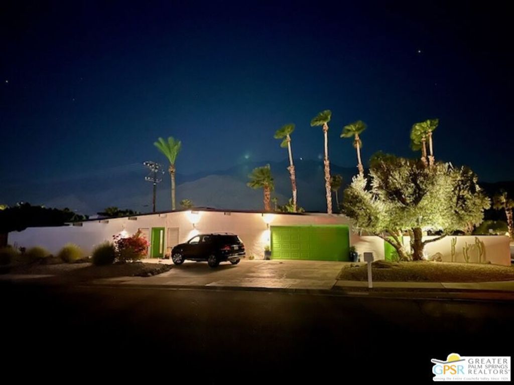 Photo of 695 N Monterey Road, Palm Springs, CA 92262 (MLS # 25583653PS)