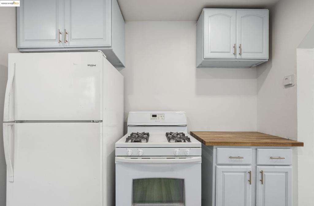 OAKLAND - Residential