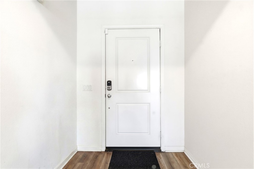 4903 Vanderham