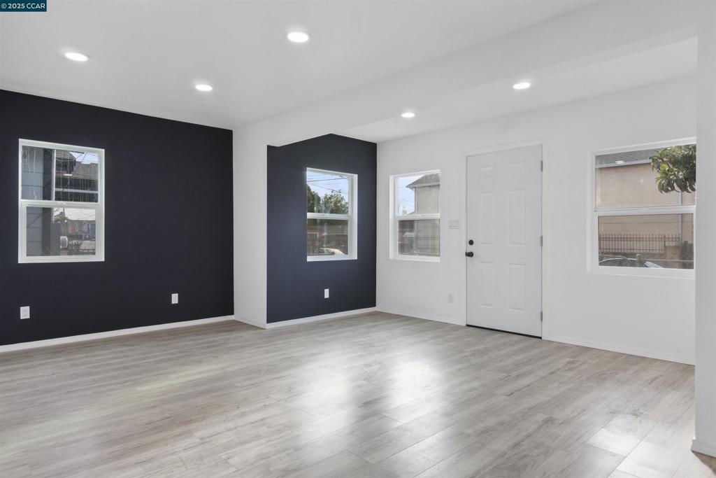 RICHMOND - Residential