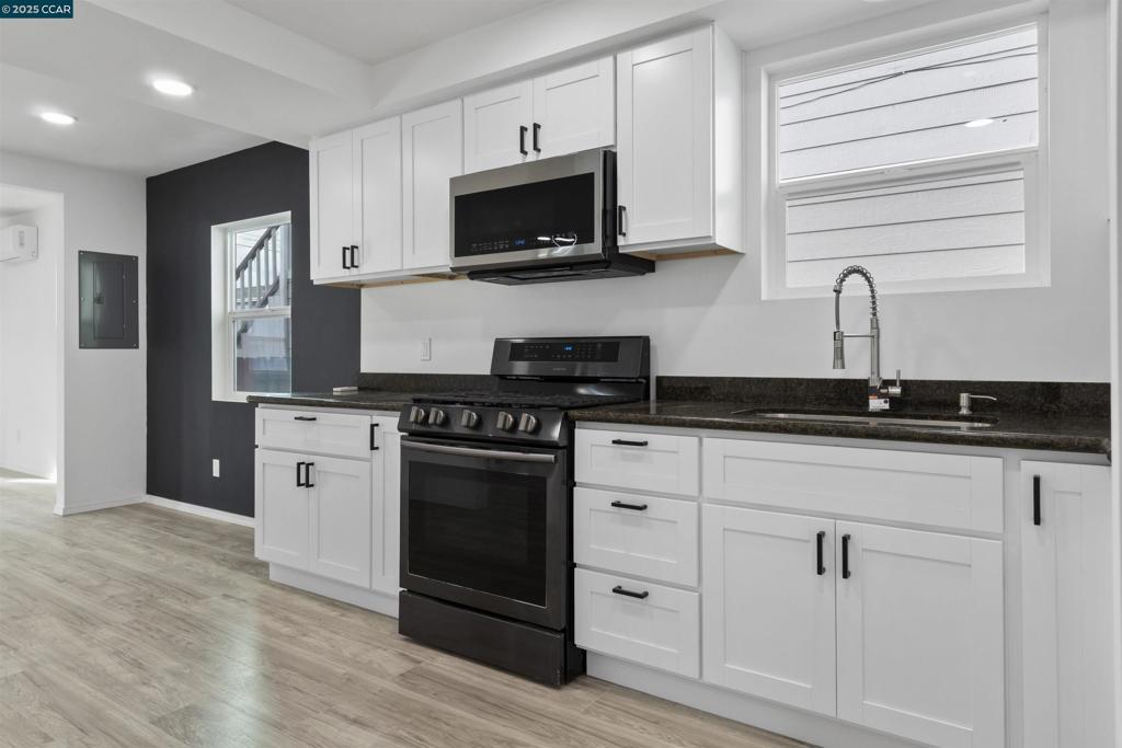 RICHMOND - Residential