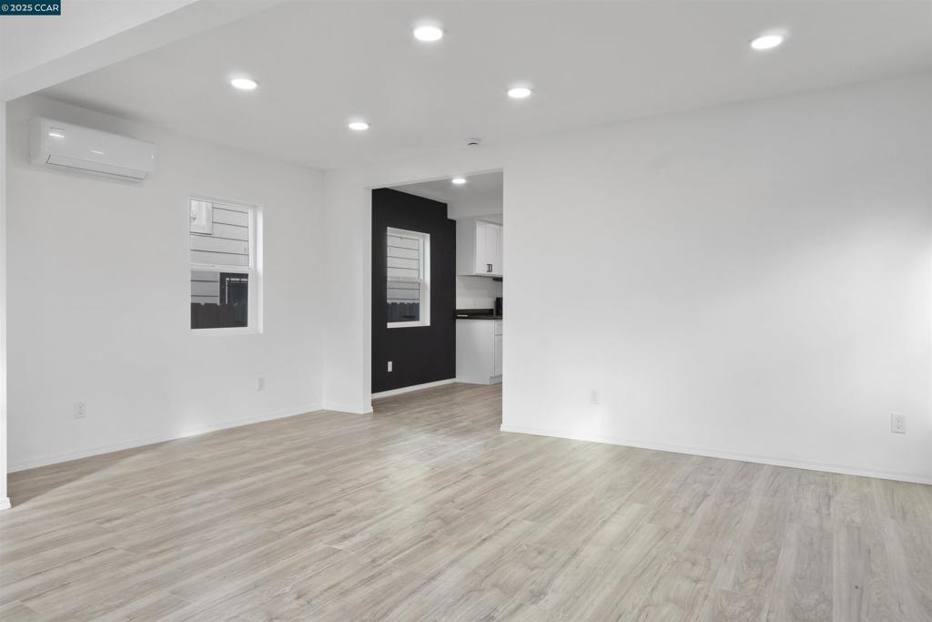 RICHMOND - Residential