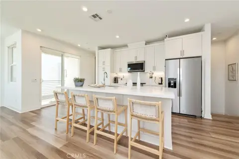 MLS: OC26150369