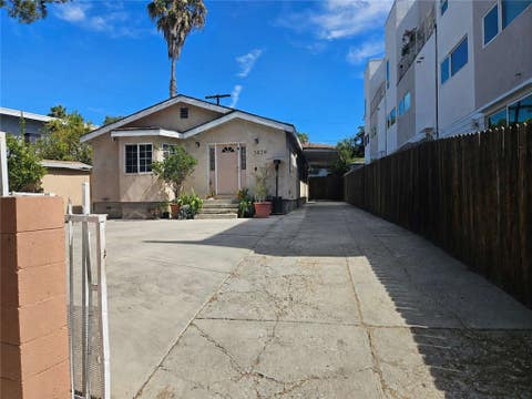 Photo of 3428 Fletcher Drive, Los Angeles, CA 90065 (MLS # FR26182922)