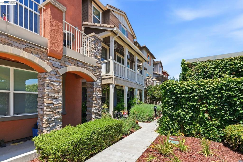 4442 Kennett Ter Ter