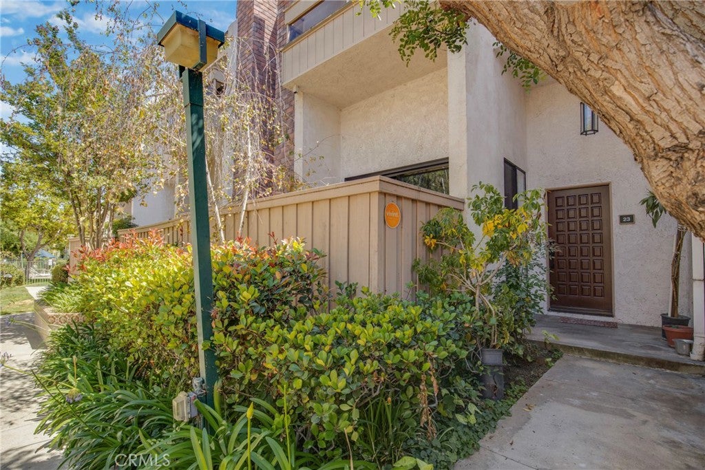Photo of 17150 Burbank BLVD #23, Encino, CA 91316 (MLS # GD26103707)