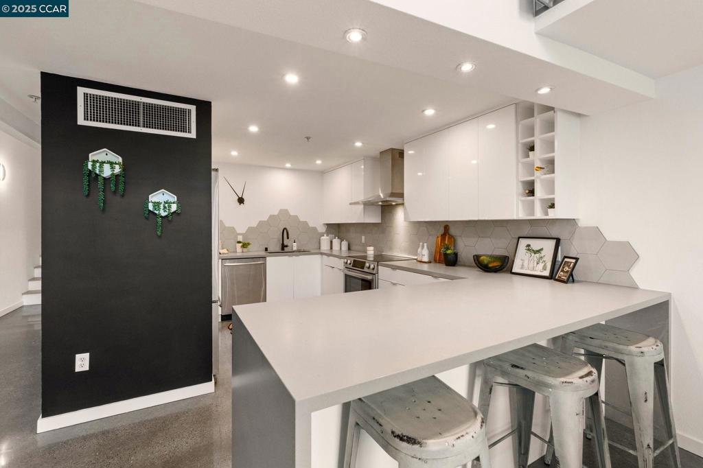 EMERYVILLE - Residential