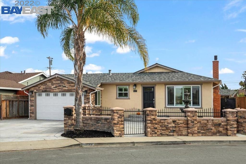 listing image 130728987779696015504