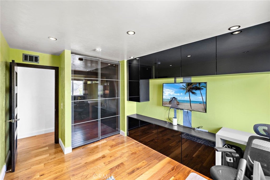 22051 Salcedo, Mission Viejo CA 92691 - Photo 20
