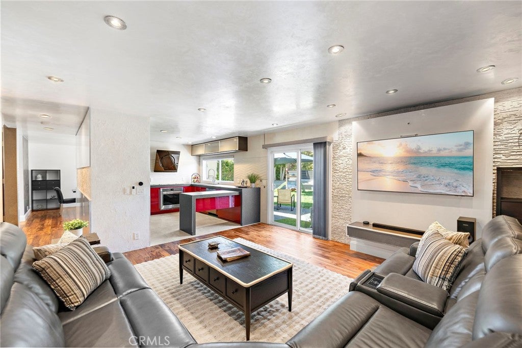 22051 Salcedo, Mission Viejo CA 92691 - Photo 7