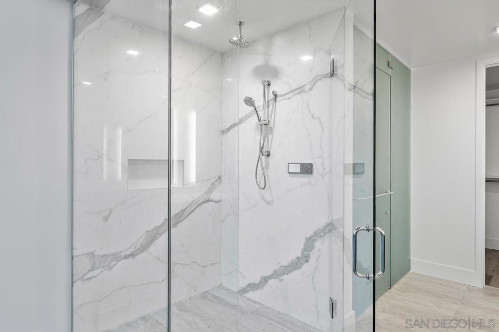 Downtown - Residential Lease