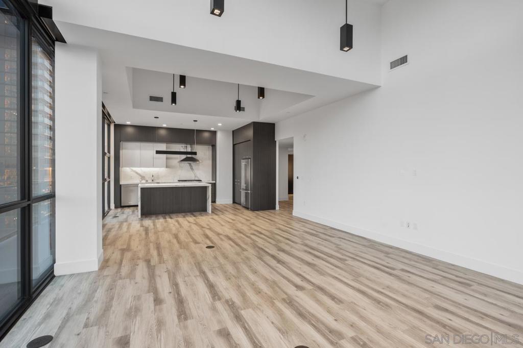 Downtown - Residential Lease