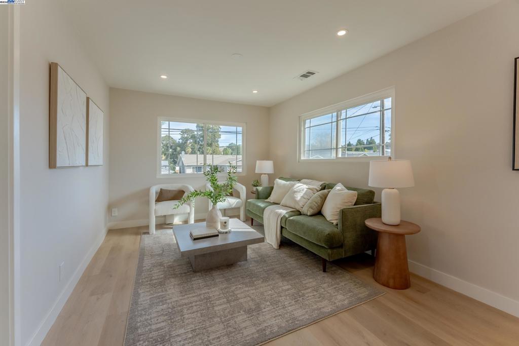 FAIRVIEW - Residential