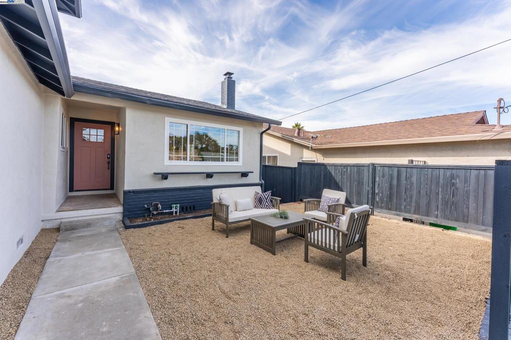 22555 Northview Drive