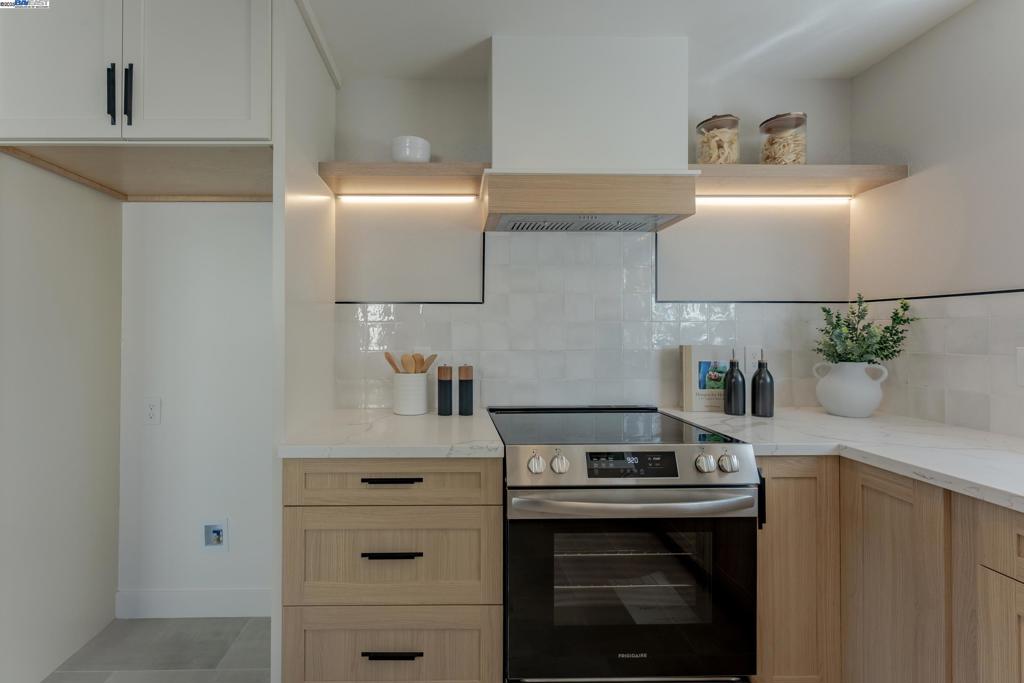 FAIRVIEW - Residential