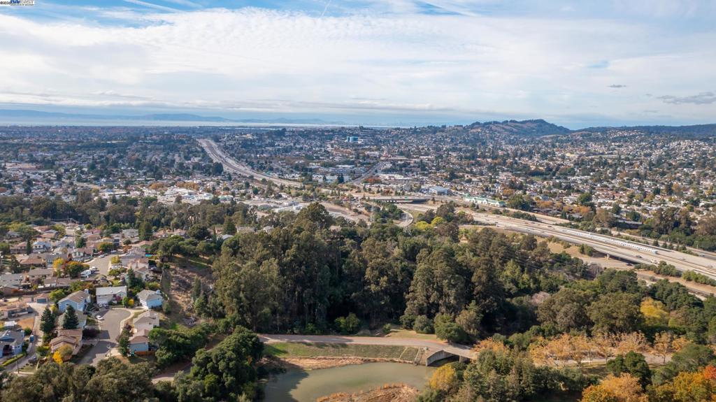 FAIRVIEW - Residential