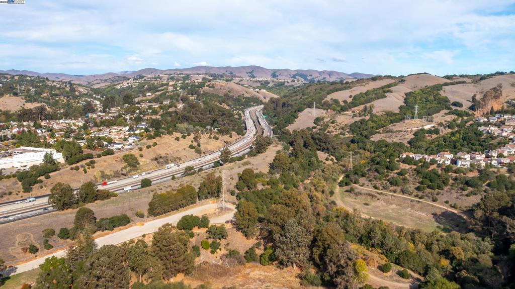 FAIRVIEW - Residential