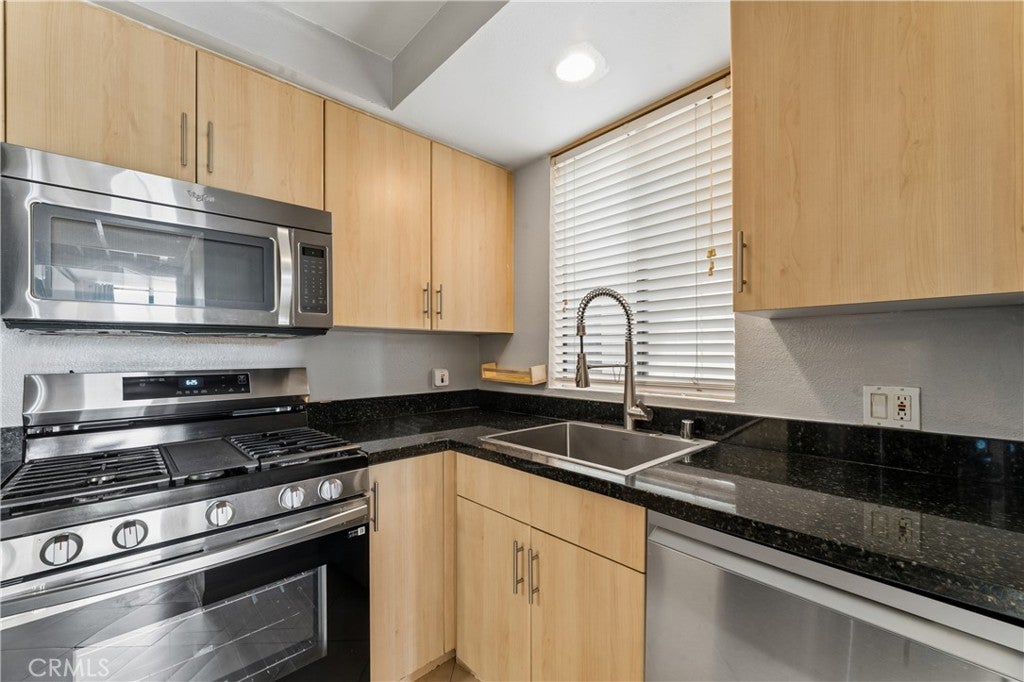 7826 Topanga Canyon 220